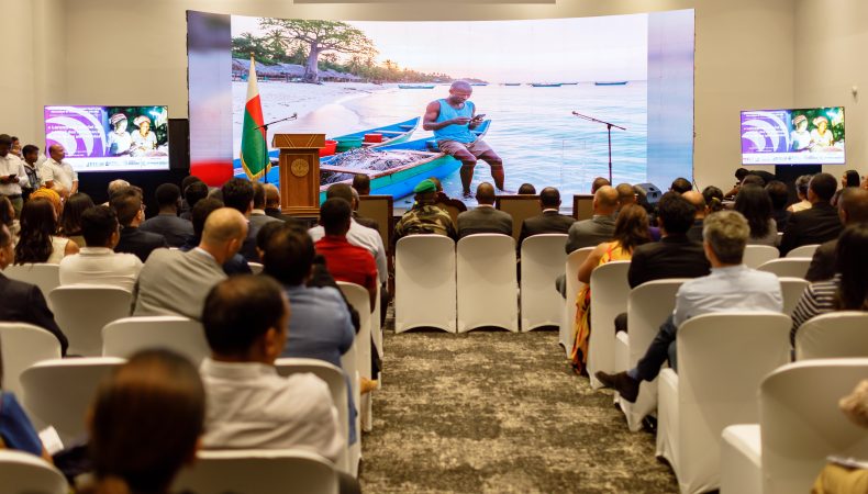 Lancement de vente subventionnée de terminaux numériques pour renforcer l’inclusion numérique à Madagascar